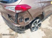 ✅ 2016 Hyundai Tucson Limited • VIN: KM8J33A21GU106243 • Лот: 43121239. Опубликован ранее на IAAI с пробегом 136 487 миль. Бесплатный доступ к архиву аукционных продаж из США и подробный отчёт об истории автомобиля на DreamBid. Изображение 6.