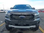 ✅ 2019 Ford Ranger XLT • VIN: 1FTER4FH3KLA03296 • Lot: 43448557. Wystawiony na IAAI z przebiegiem 90 131 mil. Bezpłatny archiwum sprzedaży aukcyjnych z USA i szczegółowy raport historii pojazdu na DreamBid. Zdjęcie 12.
