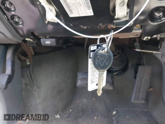 2005 Dodge Caravan SE с VIN 1D4GP25E75B333563, выставлен на аукционе IAAI как лот 41694119 с пробегом 206 294 миль миль и . История ставок и продаж доступна на DreamBid. Изображение 11.