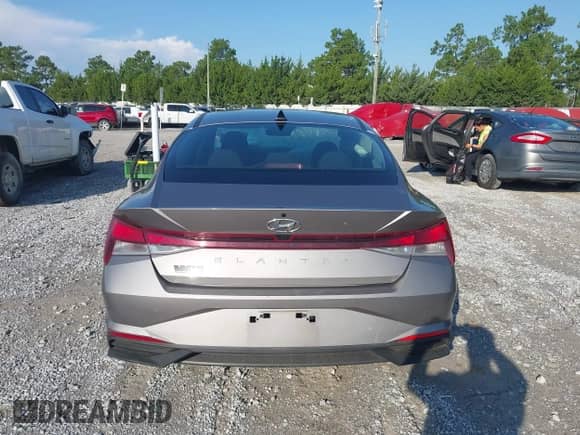 2022 Hyundai Elantra SEL с VIN KMHLM4AG9NU239420, выставлен на аукционе IAAI как лот 42925042 с пробегом 66 426 миль миль и . История ставок и продаж доступна на DreamBid. Изображение 16.