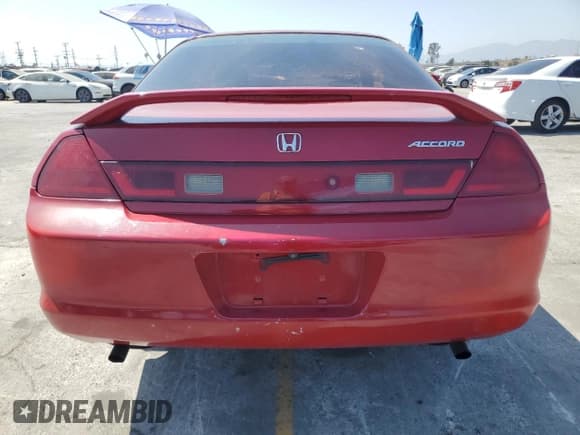 ✅ 1999 Honda Accord EX • VIN: 1HGCG2255XA016035 • Лот: 62772925. Опубликован ранее на Copart с пробегом 250 266 миль. Бесплатный доступ к архиву аукционных продаж из США и подробный отчёт об истории автомобиля на DreamBid. Изображение 6.