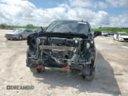 ✅ 2020 Chevrolet Silverado 1500 Custom Trail Boss • VIN: 1GCRYCEF7LZ136253 • Lot: 56342695. Wystawiony na Copart z przebiegiem 146 290 mil. Bezpłatny archiwum sprzedaży aukcyjnych z USA i szczegółowy raport historii pojazdu na DreamBid. Zdjęcie 14.