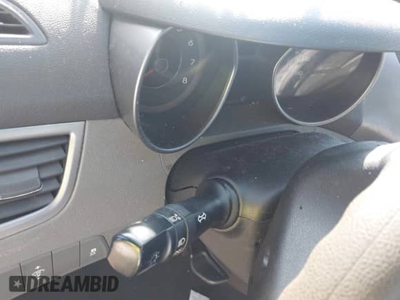 2011 Hyundai Elantra GLS with VIN 5NPDH4AE8BH006369, listed as a IAAI auction lot 43269227 with Not provided miles and . Bid and sale history available at DreamBid. Image 7.