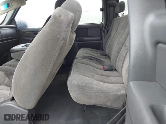 ✅ 2004 Chevrolet Silverado 1500 LS • VIN: 2GCEC19VX41197755 • Lot: 43588258. Listed on IAAI with 215,840 mi. Free auction sales archive from the USA and detailed vehicle history report at DreamBid. Image 8.