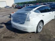 ✅ 2021 Tesla Model 3 Long Range • VIN: 5YJ3E1EB6MF053498 • Lot: 42249301. Wystawiony na IAAI z przebiegiem 36 275 mil. Bezpłatny archiwum sprzedaży aukcyjnych z USA i szczegółowy raport historii pojazdu na DreamBid. Zdjęcie 6.