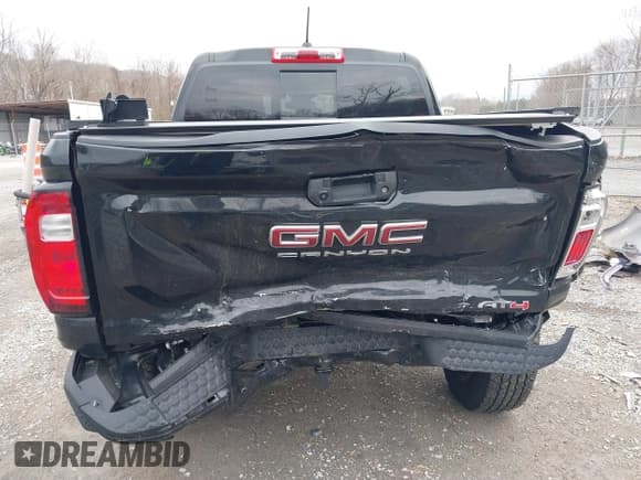 ✅ 2023 GMC Canyon 4WD AT4 • VIN: 1GTP6DEK9P1151776 • Lot: 41655533. Listed on IAAI with 11,750 mi. Free auction sales archive from the USA and detailed vehicle history report at DreamBid. Image 16.