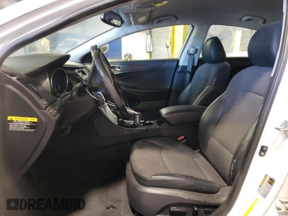 ✅ 2011 Hyundai Sonata SE • VIN: 5NPEC4AC9BH298387 • Lot: 76975254. Listed on Copart with 144,441 mi. Free auction sales archive from the USA and detailed vehicle history report at DreamBid. Image 7.