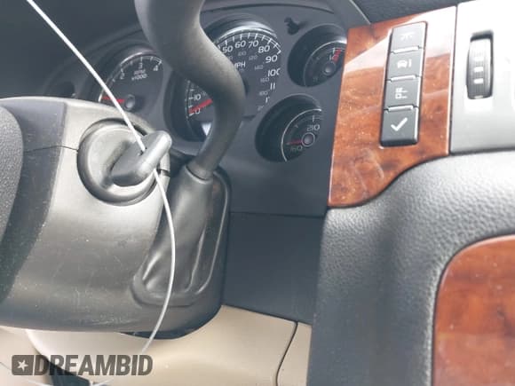 ✅ 2007 Chevrolet Tahoe LTZ • VIN: 1GNFC130X7R362045 • Lot: 43812490. Listed on IAAI with 167,986 mi. Free auction sales archive from the USA and detailed vehicle history report at DreamBid. Image 11.