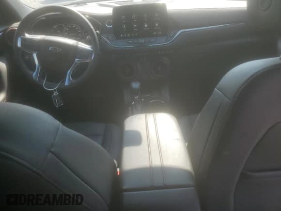 ✅ 2024 Chevrolet Blazer RS • VIN: 3GNKBERS9RS274136 • Lot: 69145325. Listed on Copart with 22,018 mi. Free auction sales archive from the USA and detailed vehicle history report at DreamBid. Image 8.