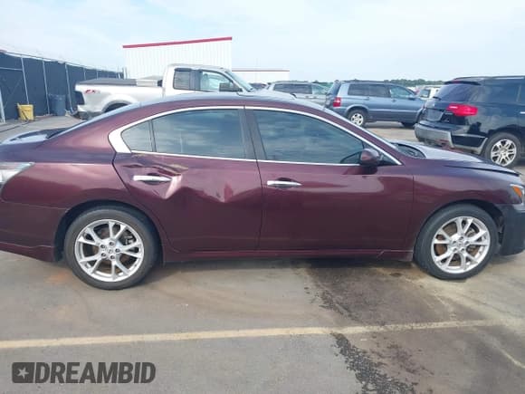 ✅ 2014 Nissan Maxima SV • VIN: 1N4AA5AP2EC457866 • Lot: 43061104. Listed on IAAI with 147,283 mi. Free auction sales archive from the USA and detailed vehicle history report at DreamBid. Image 13.