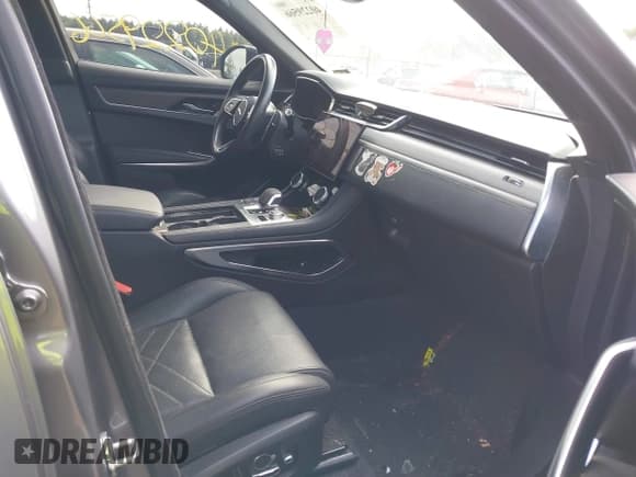 ✅ 2022 Jaguar F-Pace S • VIN: SADCJ2EX0NA702000 • Lot: 40229566. Wystawiony na IAAI z przebiegiem 36 593 mil. Bezpłatny archiwum sprzedaży aukcyjnych z USA i szczegółowy raport historii pojazdu na DreamBid. Zdjęcie 5.