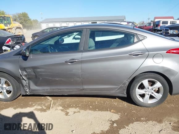 ✅ 2013 Hyundai Elantra GLS • VIN: 5NPDH4AEXDH326392 • Lot: 43402977. Listed on IAAI with 122,358 mi. Free auction sales archive from the USA and detailed vehicle history report at DreamBid. Image 14.