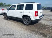 ✅ 2015 Jeep Patriot Latitude • VIN: 1C4NJPFA2FD400266 • Lot: 42450505. Wystawiony na IAAI z przebiegiem 96 939 mil. Bezpłatny archiwum sprzedaży aukcyjnych z USA i szczegółowy raport historii pojazdu na DreamBid. Zdjęcie 3.
