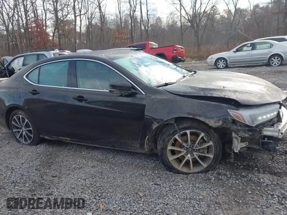 ✅ 2018 Acura TLX Technology • VIN: 19UUB3F59JA002262 • Lot: 43689392. Wystawiony na IAAI z przebiegiem 68 812 mil. Bezpłatny archiwum sprzedaży aukcyjnych z USA i szczegółowy raport historii pojazdu na DreamBid. Zdjęcie 13.