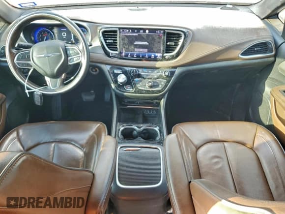 ✅ 2021 Chrysler Pacifica Limited • VIN: 2C4RC3GG2MR581791 • Лот: 93056735. Опубликован ранее на Copart с пробегом 153 349 миль. Бесплатный доступ к архиву аукционных продаж из США и подробный отчёт об истории автомобиля на DreamBid. Изображение 8.