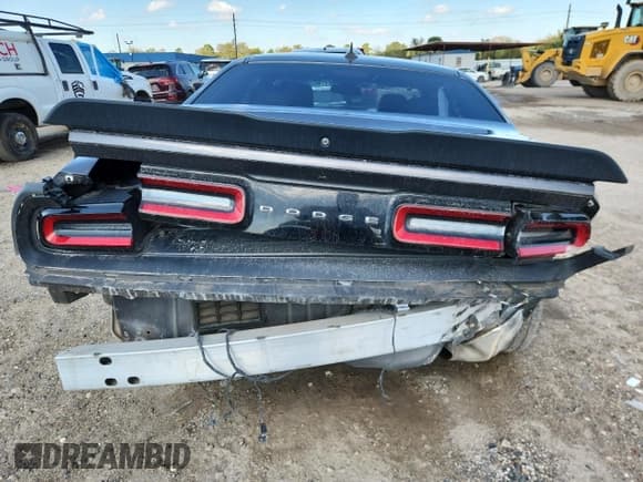 ✅ 2016 Dodge Challenger SXT Plus • VIN: 2C3CDZAG4GH131430 • Lot: 90251015. Listed on Copart with 75,065 mi. Free auction sales archive from the USA and detailed vehicle history report at DreamBid. Image 6.