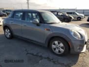 ✅ 2019 MINI Hardtop 4 Door Cooper • VIN: WMWXU1C5XK2J02989 • Lot: 84576415. Wystawiony na Copart z przebiegiem 102 893 mil. Bezpłatny archiwum sprzedaży aukcyjnych z USA i szczegółowy raport historii pojazdu na DreamBid. Zdjęcie 4.