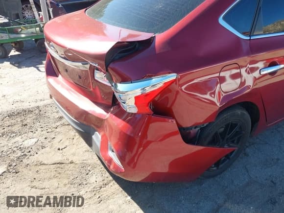 ✅ 2016 Nissan Sentra SR • VIN: 3N1AB7AP4GL636228 • Lot: 43771161. Wystawiony na IAAI z przebiegiem 129 655 mil. Bezpłatny archiwum sprzedaży aukcyjnych z USA i szczegółowy raport historii pojazdu na DreamBid. Zdjęcie 13.