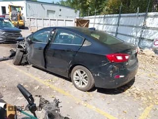 ✅ 2019 Chevrolet Cruze LT • VIN: 1G1BE5SM2K7145275 • Lot: 43248811. Listed on IAAI with 169,876 mi. Free auction sales archive from the USA and detailed vehicle history report at DreamBid. Image 3.