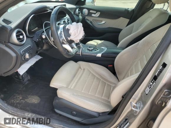 ✅ 2020 Mercedes-Benz C 43 AMG • VIN: 55SWF6EB7LU331863 • Lot: 59970045. Wystawiony na Copart z przebiegiem 50 020 mil. Bezpłatny archiwum sprzedaży aukcyjnych z USA i szczegółowy raport historii pojazdu na DreamBid. Zdjęcie 7.