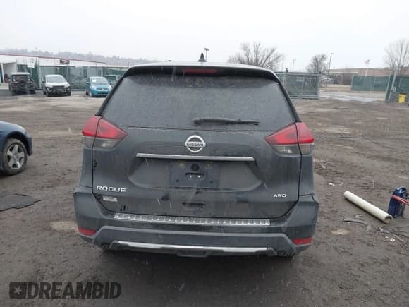 ✅ 2018 Nissan Rogue SV • VIN: KNMAT2MV8JP537754 • Лот: 41563748. Опубликован ранее на IAAI с пробегом 91 523 миль. Бесплатный доступ к архиву аукционных продаж из США и подробный отчёт об истории автомобиля на DreamBid. Изображение 17.