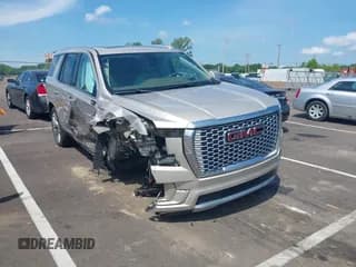 ✅ 2021 GMC Yukon Denali • VIN: 1GKS2DKL7MR130896 • Лот: 42712845. Опубликован ранее на IAAI с пробегом 136 390 миль. Бесплатный доступ к архиву аукционных продаж из США и подробный отчёт об истории автомобиля на DreamBid. Изображение 1.