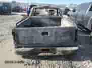 2005 Chevrolet Silverado 1500 Work Truck с VIN 1GCEC14X85Z137054, выставлен на аукционе Copart как лот 47140565 с пробегом Не указан миль и На запчасти • Non repairable. История ставок и продаж доступна на DreamBid. Изображение 6.