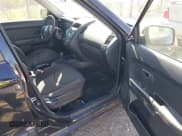 ✅ 2012 Kia Soul • VIN: KNDJT2A56C7476959 • Lot: 43581454. Wystawiony na IAAI z przebiegiem 125 161 mil. Bezpłatny archiwum sprzedaży aukcyjnych z USA i szczegółowy raport historii pojazdu na DreamBid. Zdjęcie 5.