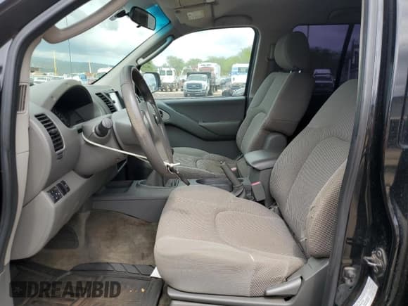 ✅ 2005 Nissan Frontier LE • VIN: 1N6AD07U35C439844 • Лот: 49479085. Опубликован ранее на Copart с пробегом 134 551 миль. Бесплатный доступ к архиву аукционных продаж из США и подробный отчёт об истории автомобиля на DreamBid. Изображение 7.