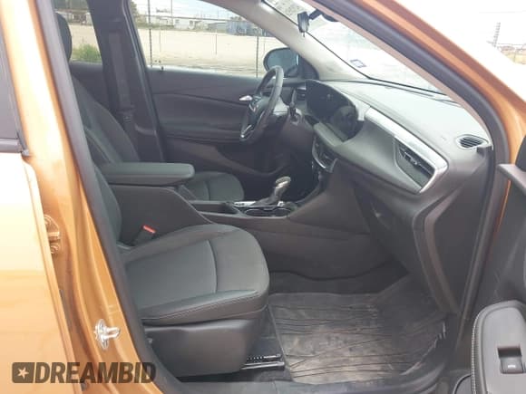 ✅ 2025 Buick Encore GX Preferred • VIN: KL4AMBSP6SB078749 • Lot: 42928526. Listed on IAAI with 13,396 mi. Free auction sales archive from the USA and detailed vehicle history report at DreamBid. Image 5.