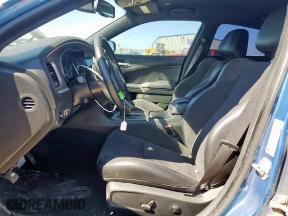 ✅ 2022 Dodge Charger GT • VIN: 2C3CDXHG5NH205087 • Lot: 84484375. Wystawiony na Copart z przebiegiem 25 194 mil. Bezpłatny archiwum sprzedaży aukcyjnych z USA i szczegółowy raport historii pojazdu na DreamBid. Zdjęcie 7.