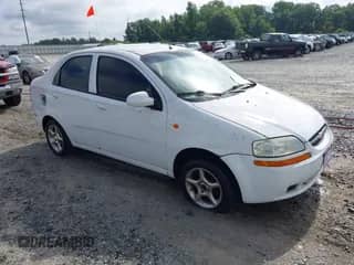 2004 Chevrolet Aveo LS z VIN KL1TJ52674B271955, wystawiony jako IAAI lot #42544808 z przebiegiem 95 590 mil mil oraz . Historia ofert i sprzedaży dostępna na DreamBid. Obrazek 1.