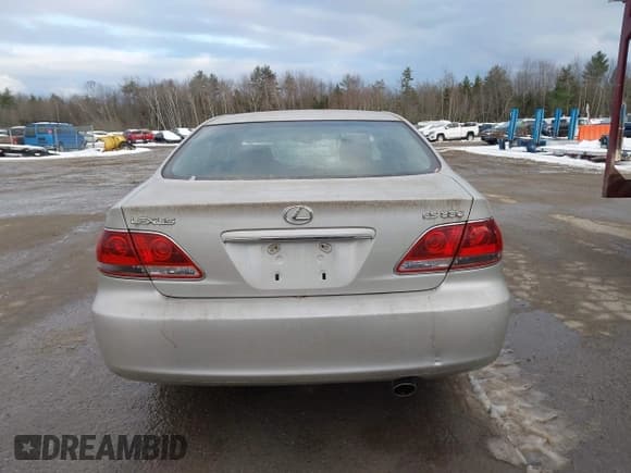 ✅ 2005 Lexus ES 350 • VIN: JTHBA30G655094883 • Лот: 43868988. Опубликован ранее на IAAI с пробегом 119 369 миль. Бесплатный доступ к архиву аукционных продаж из США и подробный отчёт об истории автомобиля на DreamBid. Изображение 15.