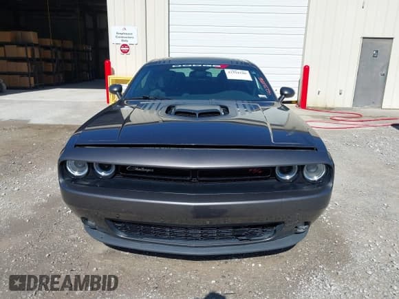 ✅ 2018 Dodge Challenger R/T • VIN: 2C3CDZBT1JH304646 • Лот: 42318186. Опубликован ранее на IAAI с пробегом 104 687 миль. Бесплатный доступ к архиву аукционных продаж из США и подробный отчёт об истории автомобиля на DreamBid. Изображение 6.