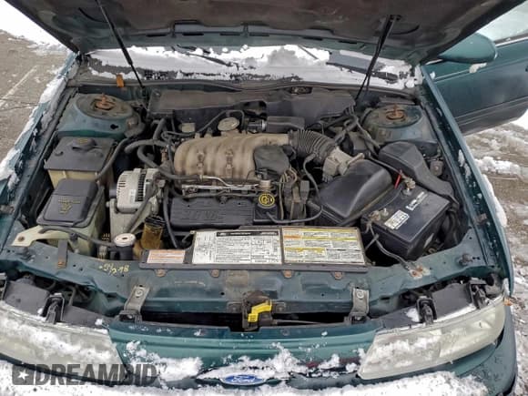 ✅ 1995 Ford Taurus GL • VIN: 1FALP52U3SA284796 • Lot: 95103725. Wystawiony na Copart z przebiegiem 117 343 mil. Bezpłatny archiwum sprzedaży aukcyjnych z USA i szczegółowy raport historii pojazdu na DreamBid. Zdjęcie 11.