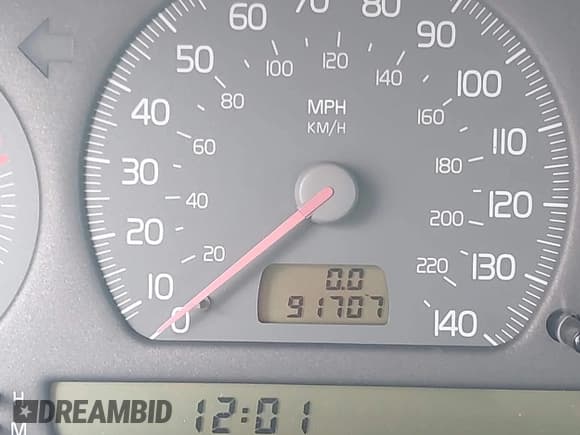 ✅ 1998 Volvo S70 • VIN: YV1LS553XW2442511 • Lot: 42134292. Wystawiony na IAAI z przebiegiem 91 707 mil. Bezpłatny archiwum sprzedaży aukcyjnych z USA i szczegółowy raport historii pojazdu na DreamBid. Zdjęcie 15.