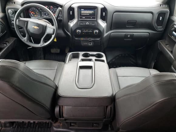 ✅ 2022 Chevrolet Silverado 1500 • VIN: 1GCPYAEK3NZ167415 • Лот: 85258504. Опубликован ранее на Copart с пробегом 49 540 миль. Бесплатный доступ к архиву аукционных продаж из США и подробный отчёт об истории автомобиля на DreamBid. Изображение 8.