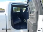 ✅ 2025 Chevrolet Silverado 1500 LT • VIN: 1GCPACED1SZ117450 • Лот: 43838956. Опубликован ранее на IAAI с пробегом 11 260 миль. Бесплатный доступ к архиву аукционных продаж из США и подробный отчёт об истории автомобиля на DreamBid. Изображение 8.