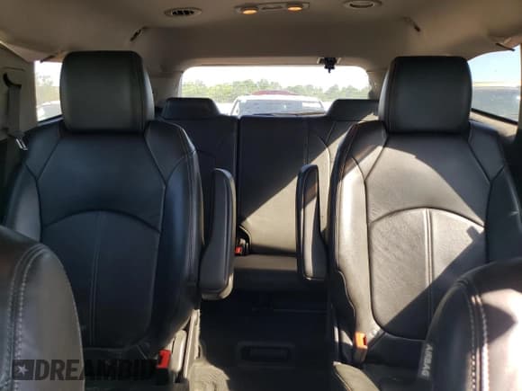 ✅ 2015 Chevrolet Traverse LT • VIN: 1GNKVHKD3FJ191416 • Lot: 60116674. Wystawiony na Copart z przebiegiem 100 367 mil. Bezpłatny archiwum sprzedaży aukcyjnych z USA i szczegółowy raport historii pojazdu na DreamBid. Zdjęcie 10.