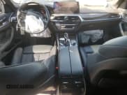 ✅ 2021 BMW 5 Series 530i xDrive • VIN: WBA13BJ01MWW90721 • Lot: 71303935. Wystawiony na Copart z przebiegiem 104 034 mil. Bezpłatny archiwum sprzedaży aukcyjnych z USA i szczegółowy raport historii pojazdu na DreamBid. Zdjęcie 8.