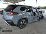 ✅ 2023 Nissan Rogue Platinum • VIN: JN8BT3DD7PW308888 • Lot: 71350615. Wystawiony na Copart z przebiegiem 77 990 mil. Bezpłatny archiwum sprzedaży aukcyjnych z USA i szczegółowy raport historii pojazdu na DreamBid. Zdjęcie 3.