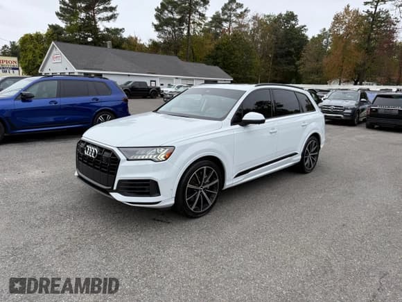 ✅ 2021 Audi Q7 Prestige • VIN: WA1VXAF74MD012298 • Lot: 87119355. Wystawiony na Copart z przebiegiem 119 391 mil. Bezpłatny archiwum sprzedaży aukcyjnych z USA i szczegółowy raport historii pojazdu na DreamBid. Zdjęcie 2.