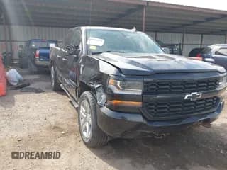 ✅ 2017 Chevrolet Silverado 1500 Custom • VIN: 1GCVKPEC2HZ370949 • Lot: 42056279. Wystawiony na IAAI z przebiegiem 166 374 mil. Bezpłatny archiwum sprzedaży aukcyjnych z USA i szczegółowy raport historii pojazdu na DreamBid. Zdjęcie 1.