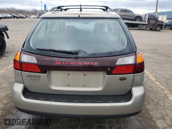 ✅ 2004 Subaru Legacy Outback L.L. Bean • VIN: 4S3BH806447630623 • Lot: 52870885. Wystawiony na Copart z przebiegiem 222 354 mil. Bezpłatny archiwum sprzedaży aukcyjnych z USA i szczegółowy raport historii pojazdu na DreamBid. Zdjęcie 6.