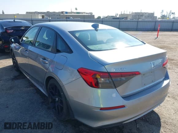 ✅ 2022 Honda Civic Sport • VIN: 2HGFE2F50NH589694 • Lot: 43472319. Listed on IAAI with 50,531 mi. Free auction sales archive from the USA and detailed vehicle history report at DreamBid. Image 3.