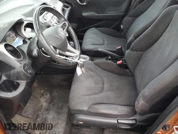 ✅ 2009 Honda Fit Sport • VIN: JHMGE88439S030776 • Лот: 82580505. Опубликован ранее на Copart с пробегом 143 018 миль. Бесплатный доступ к архиву аукционных продаж из США и подробный отчёт об истории автомобиля на DreamBid. Изображение 7.