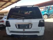 ✅ 2006 Lincoln Navigator Luxury • VIN: 5LMFU27556LJ16614 • Lot: 42565473. Wystawiony na IAAI z przebiegiem 222 112 mil. Bezpłatny archiwum sprzedaży aukcyjnych z USA i szczegółowy raport historii pojazdu na DreamBid. Zdjęcie 16.