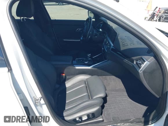 ✅ 2019 BMW 3 Series 330i xDrive • VIN: WBA5R7C50KAJ79632 • Лот: 43361733. Опубликован ранее на IAAI с пробегом 61 574 миль. Бесплатный доступ к архиву аукционных продаж из США и подробный отчёт об истории автомобиля на DreamBid. Изображение 5.