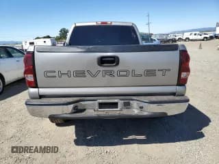 ✅ 2003 Chevrolet Silverado 1500 • VIN: 1GCEC14X83Z184937 • Лот: 70443984. Опубликован ранее на Copart с пробегом 118 071 миль. Бесплатный доступ к архиву аукционных продаж из США и подробный отчёт об истории автомобиля на DreamBid. Изображение 6.