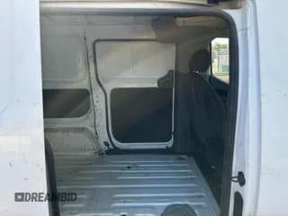 ✅ 2014 Nissan NV200 SV • VIN: 3N6CM0KN6EK691834 • Lot: 92958095. Wystawiony na Copart z przebiegiem 239 925 mil. Bezpłatny archiwum sprzedaży aukcyjnych z USA i szczegółowy raport historii pojazdu na DreamBid. Zdjęcie 6.